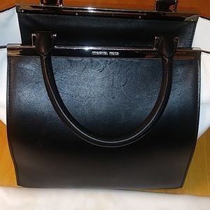 MK tote